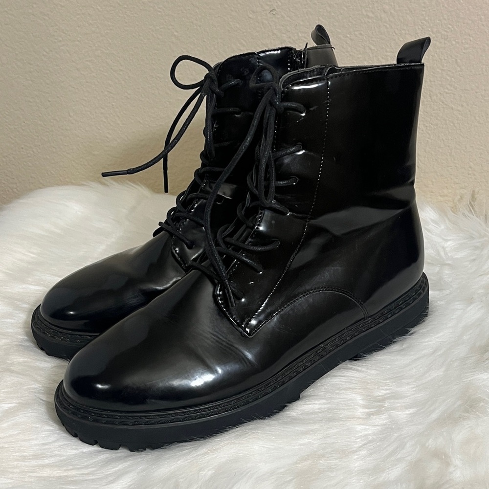 Justfab Giovanna Black Lace-Up Boots